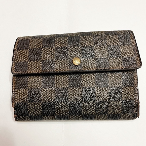 LV ✨  Monogram Trifold Wallet - Picture 4 of 7